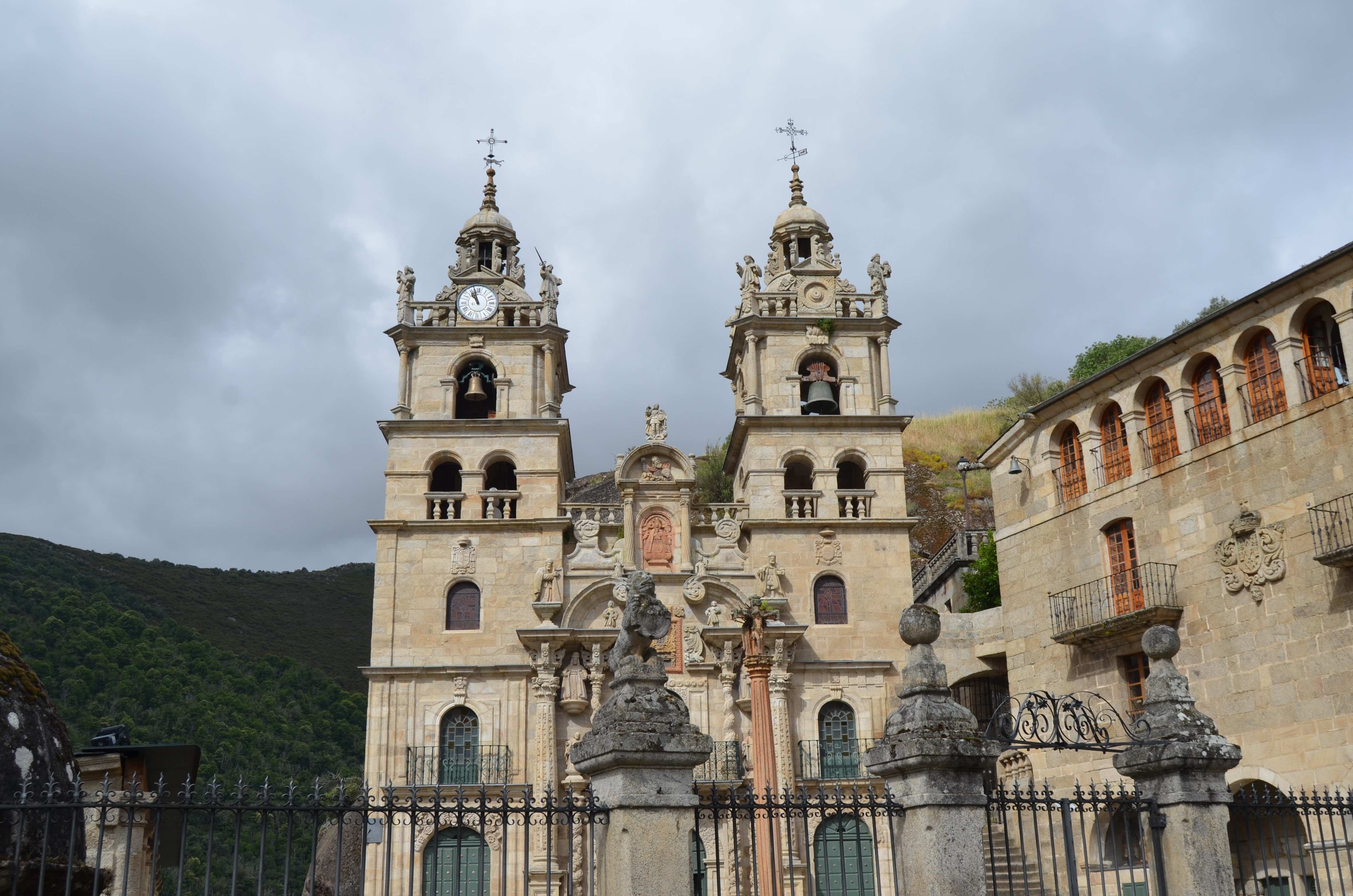 Santuario Iglesia de As Ermitas Santuario Iglesia de As Ermitas