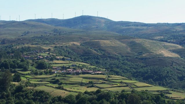 O outeiro do Coto, cume do monte do Seixo