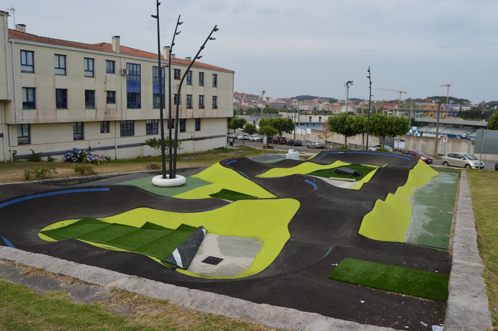 Obras da pista pump truck de Baltar