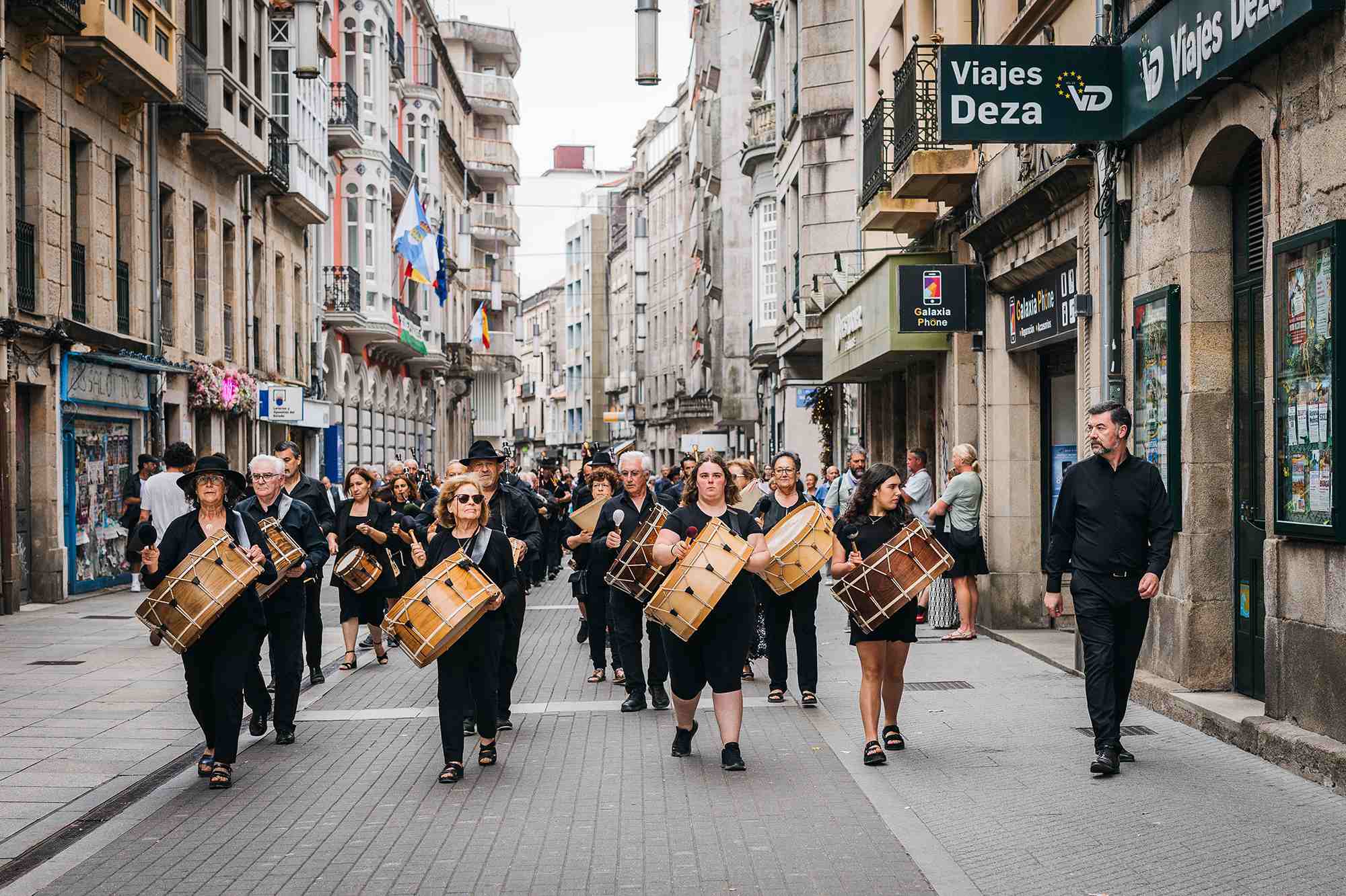 Percorrido polas rúas de Pontevedra da Aula de Música Tradicional