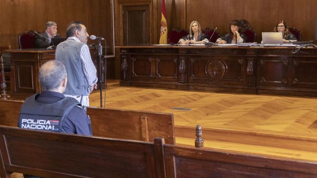 Juicio contra un hombre acusado de intentar matar a su ex en Vigo