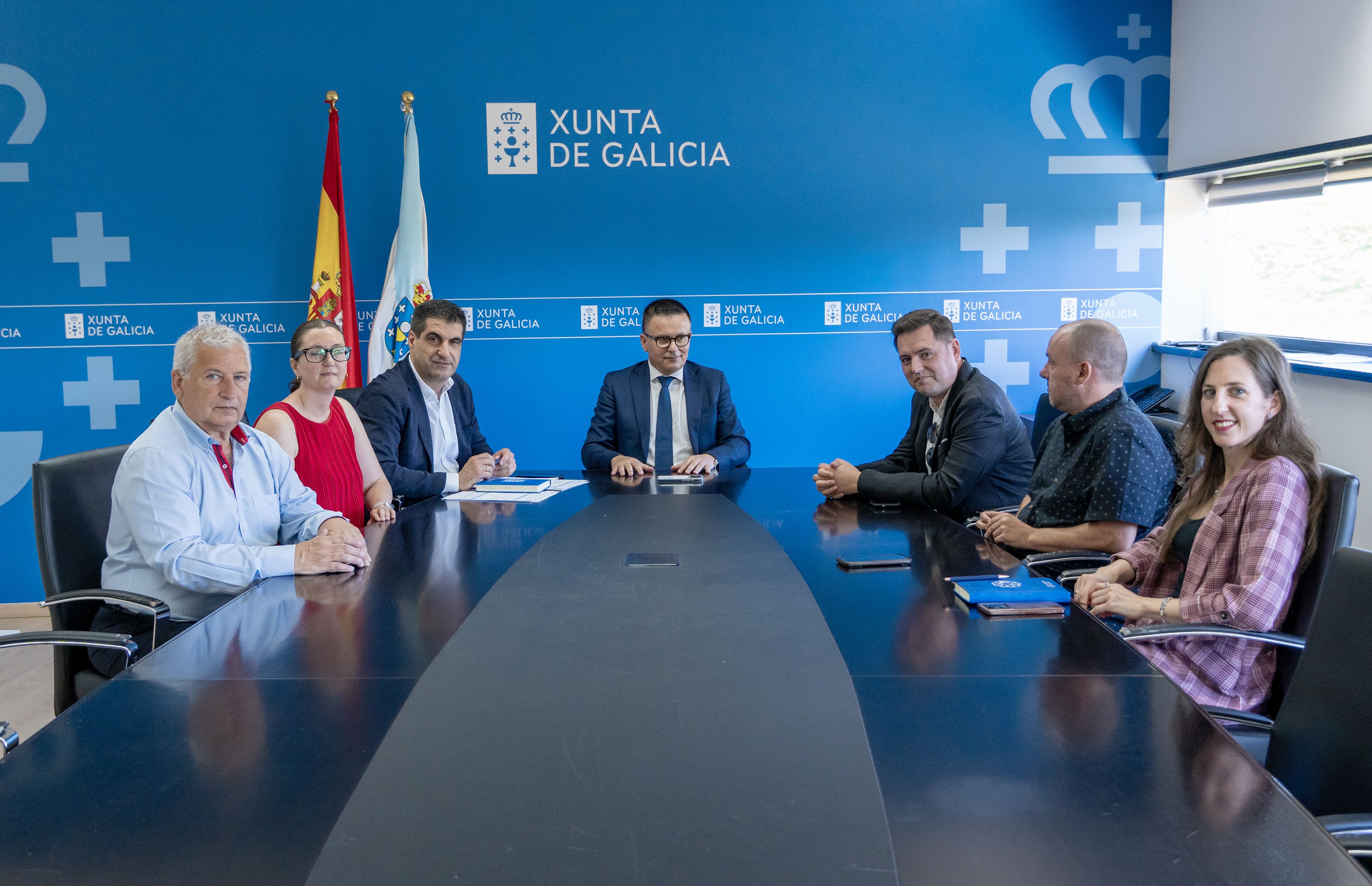 Reunión co conselleiro de Comercio