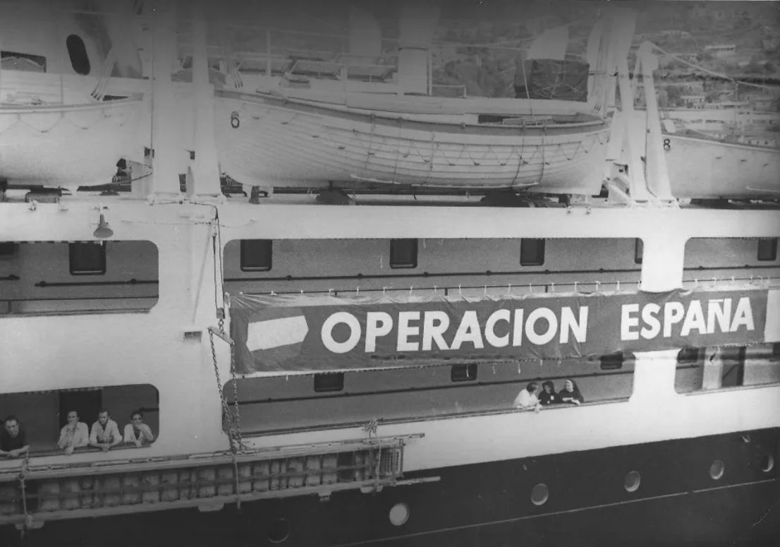 Un dos barcos fretados para a Operación España.