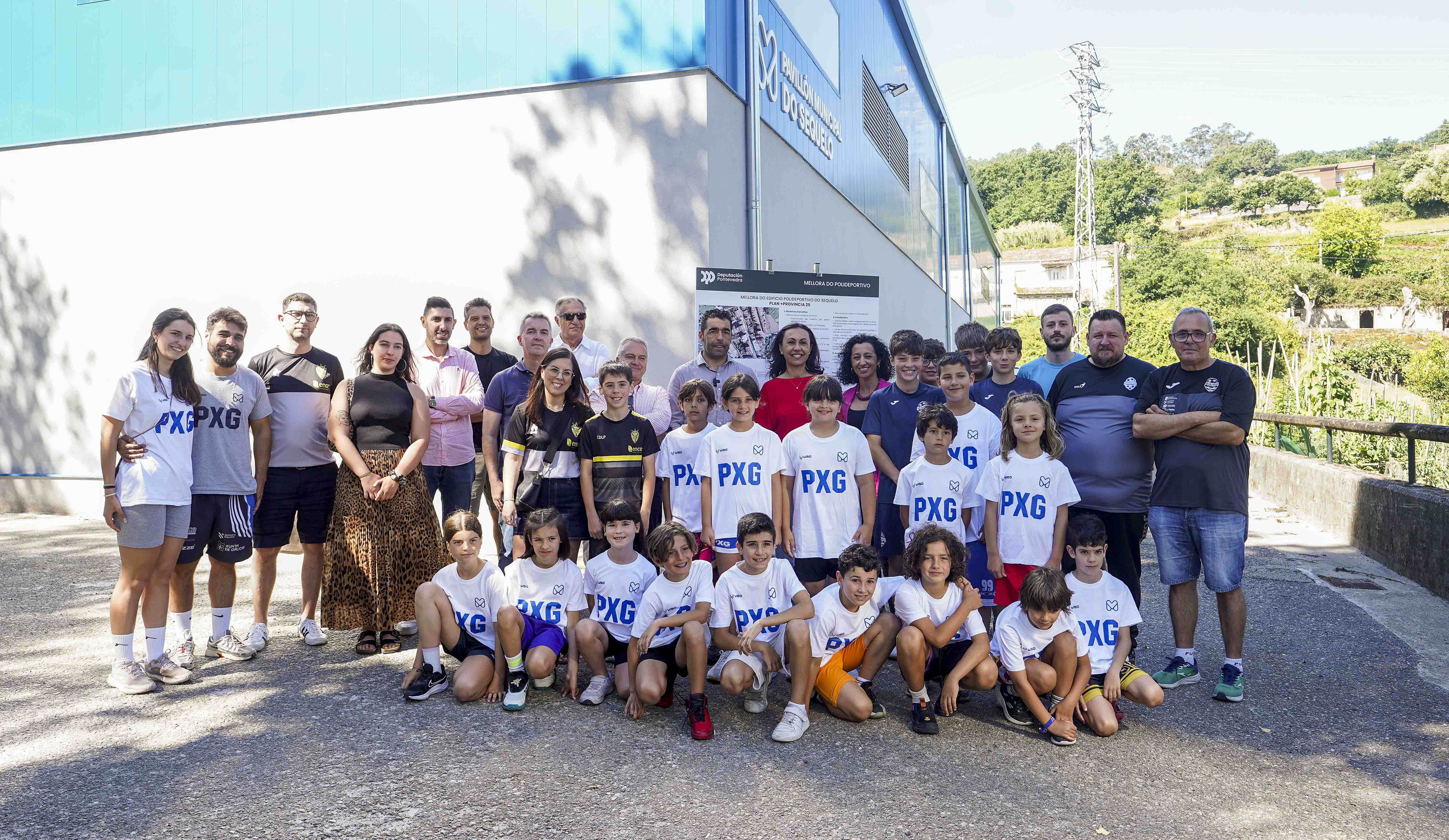 Marín reabre o pavillón do Sequelo tras unha renovación Marín reabre o pavillón do Sequelo tras unha renovación