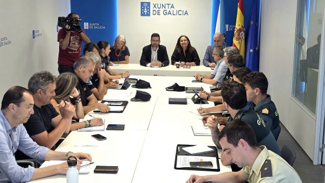 Reunión para coordinar a loita contra incendios na delegación da Xunta Reunión para coordinar a loita contra incendios na delegación da Xunta