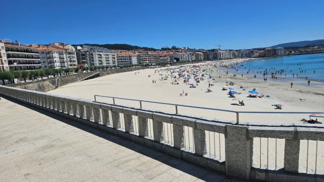 Engadido de aceiro na balaustrada de Silgar Engadido de aceiro na balaustrada de Silgar