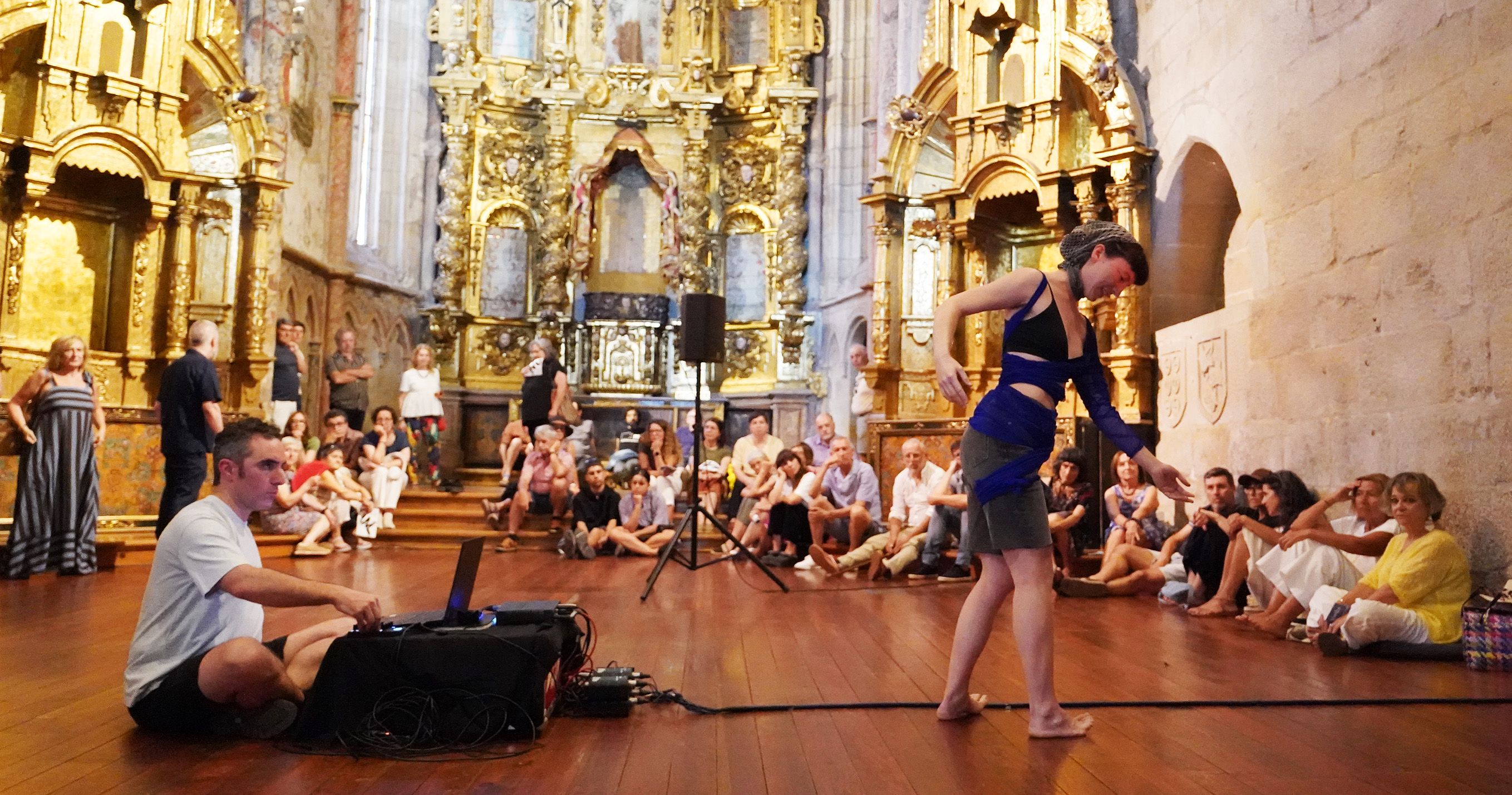 Danza de Blanca Tolsá en la Bienal de Artes Vivas
