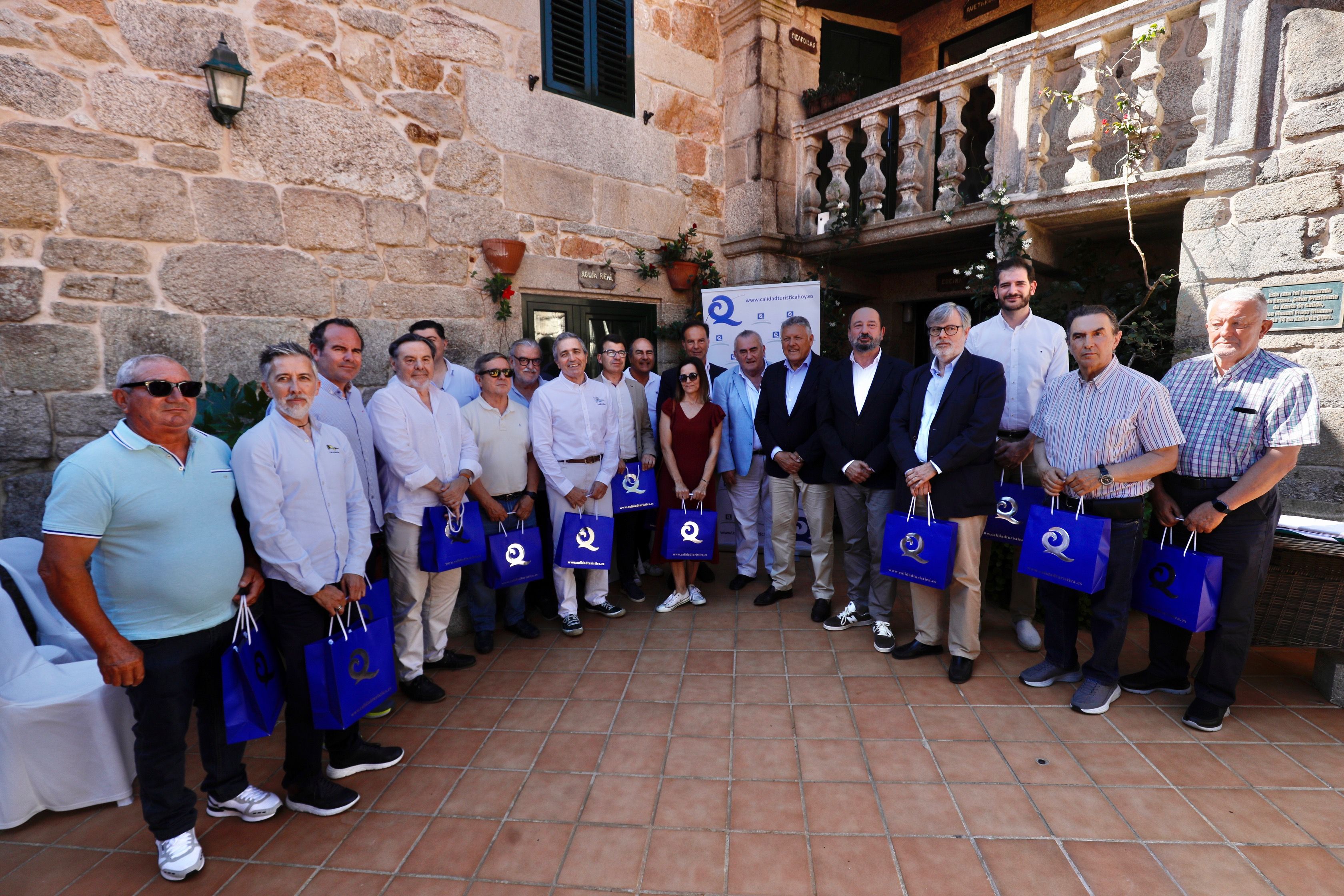 Entrega de los distintivos Q de Calidad Turística y S de Sostenibilidad