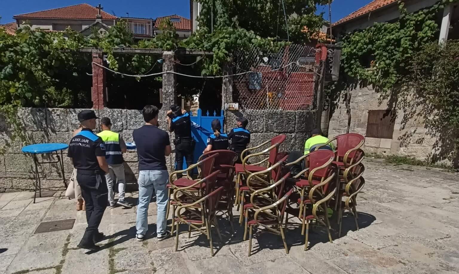 Precinto da tapería 'La Terraza Chill Out' en Combarro