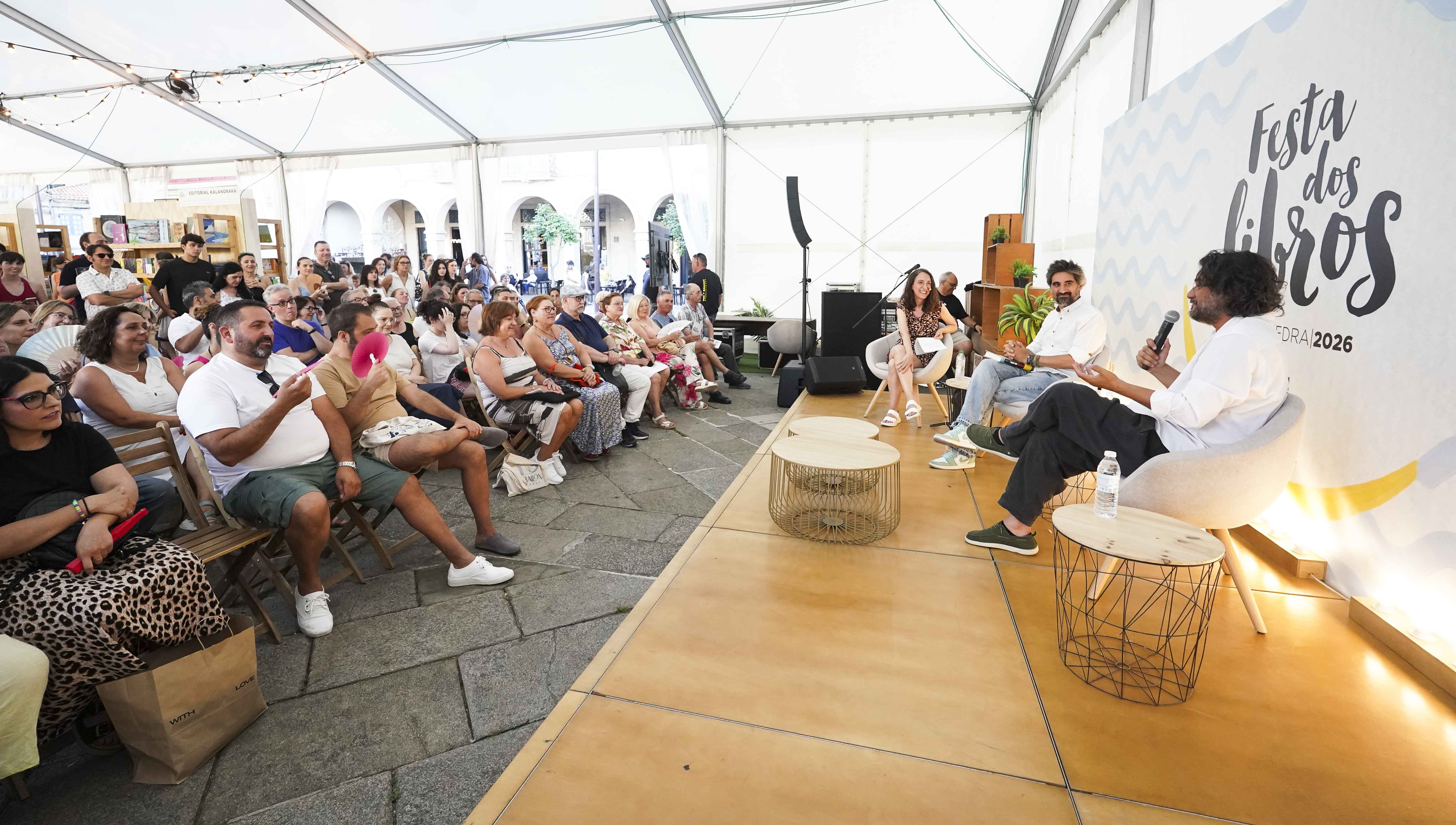 Manuel Jabois y Manuel Loureiro en la Festa dos Libros