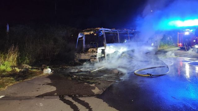 Autobús que ardió en Verducido Autobús que ardió en Verducido