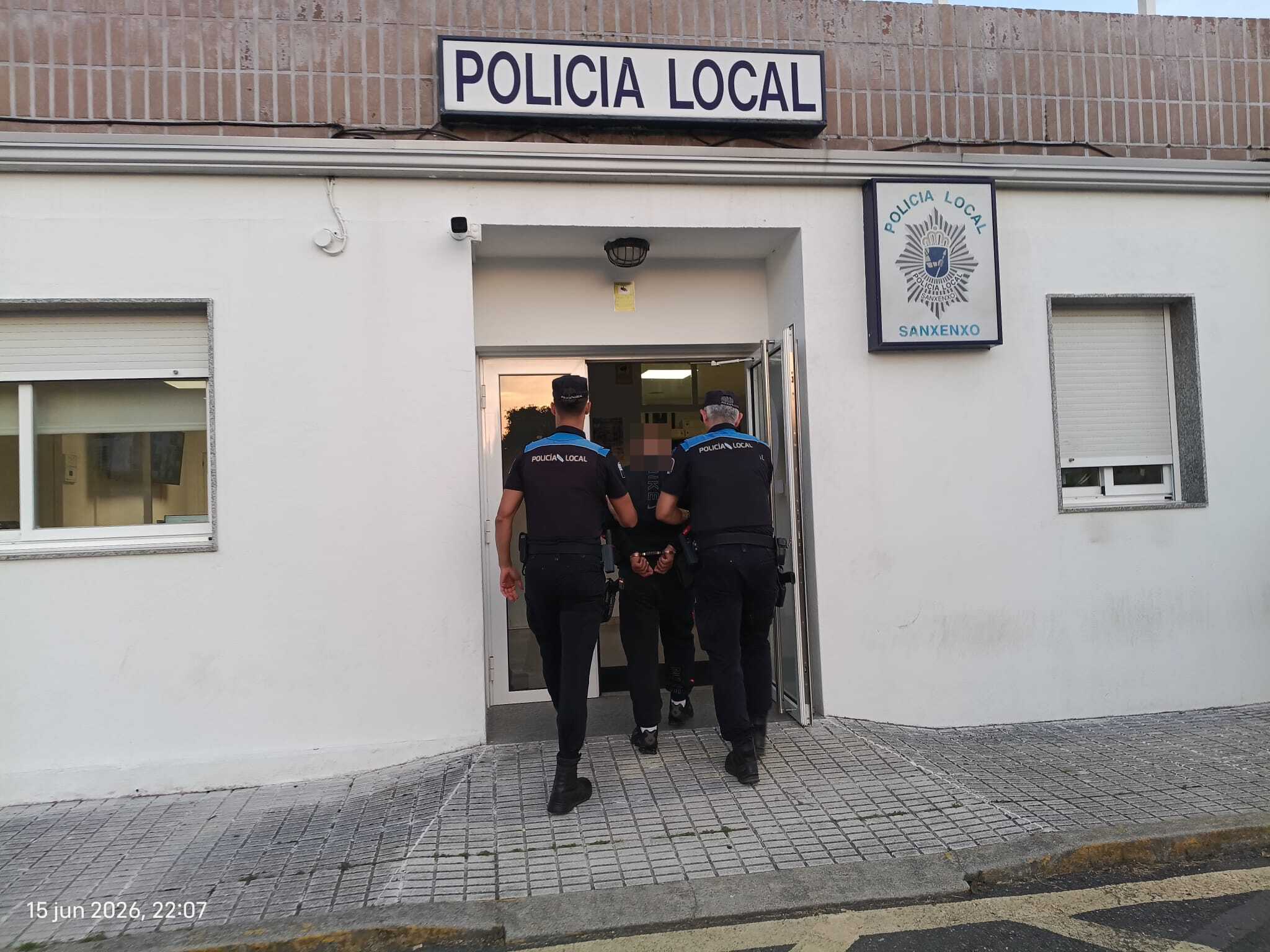 O detido nas dependencias policiais