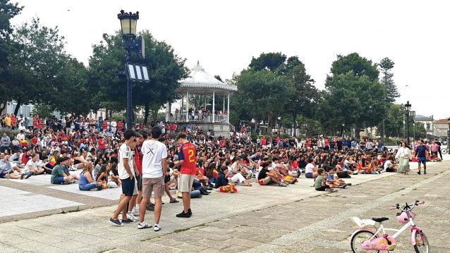 Público para ver o partido do Mundial Público para ver o partido do Mundial