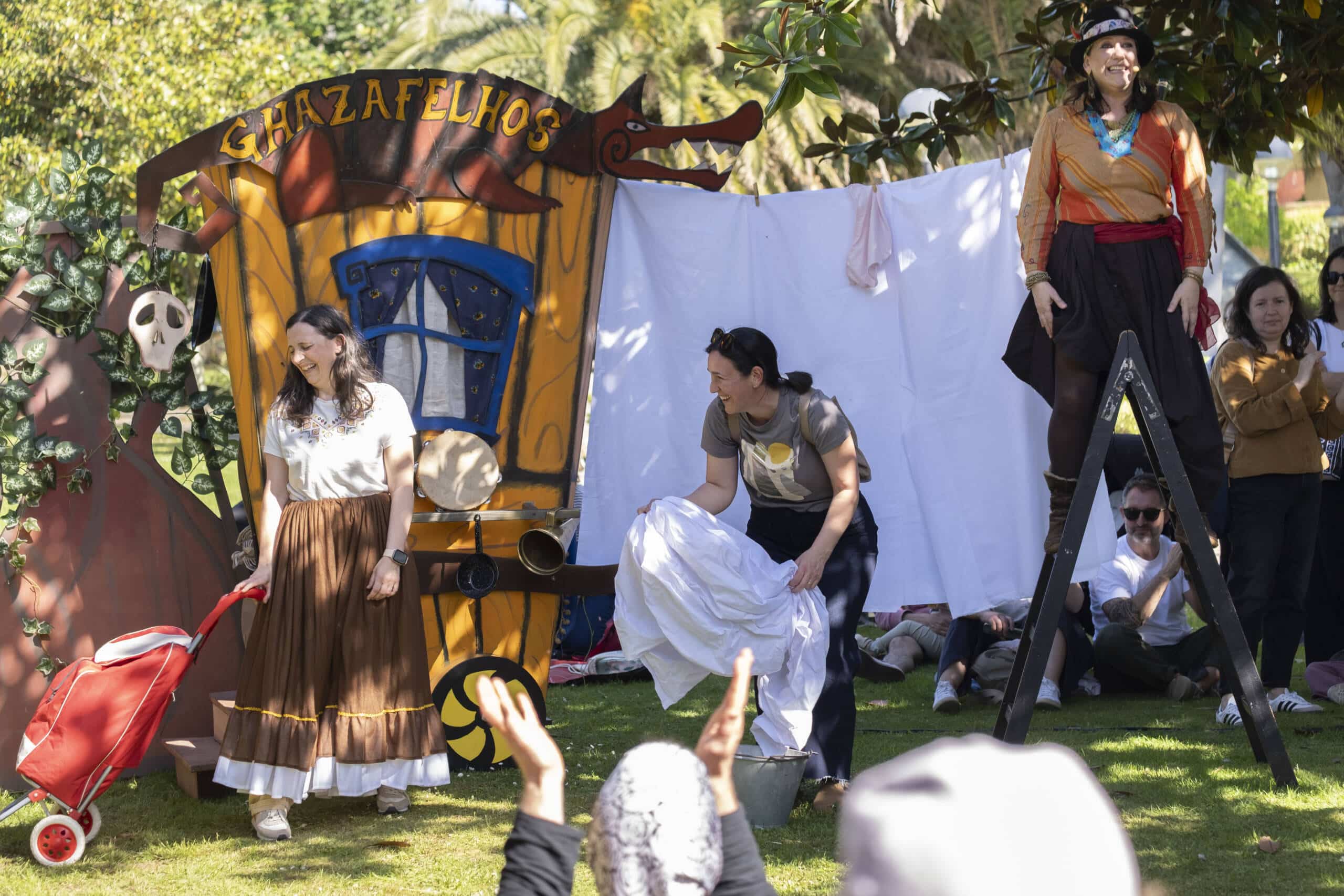 Comedia teatral 'Historias para escagarrinarse', de la compañía Ghazafelhos