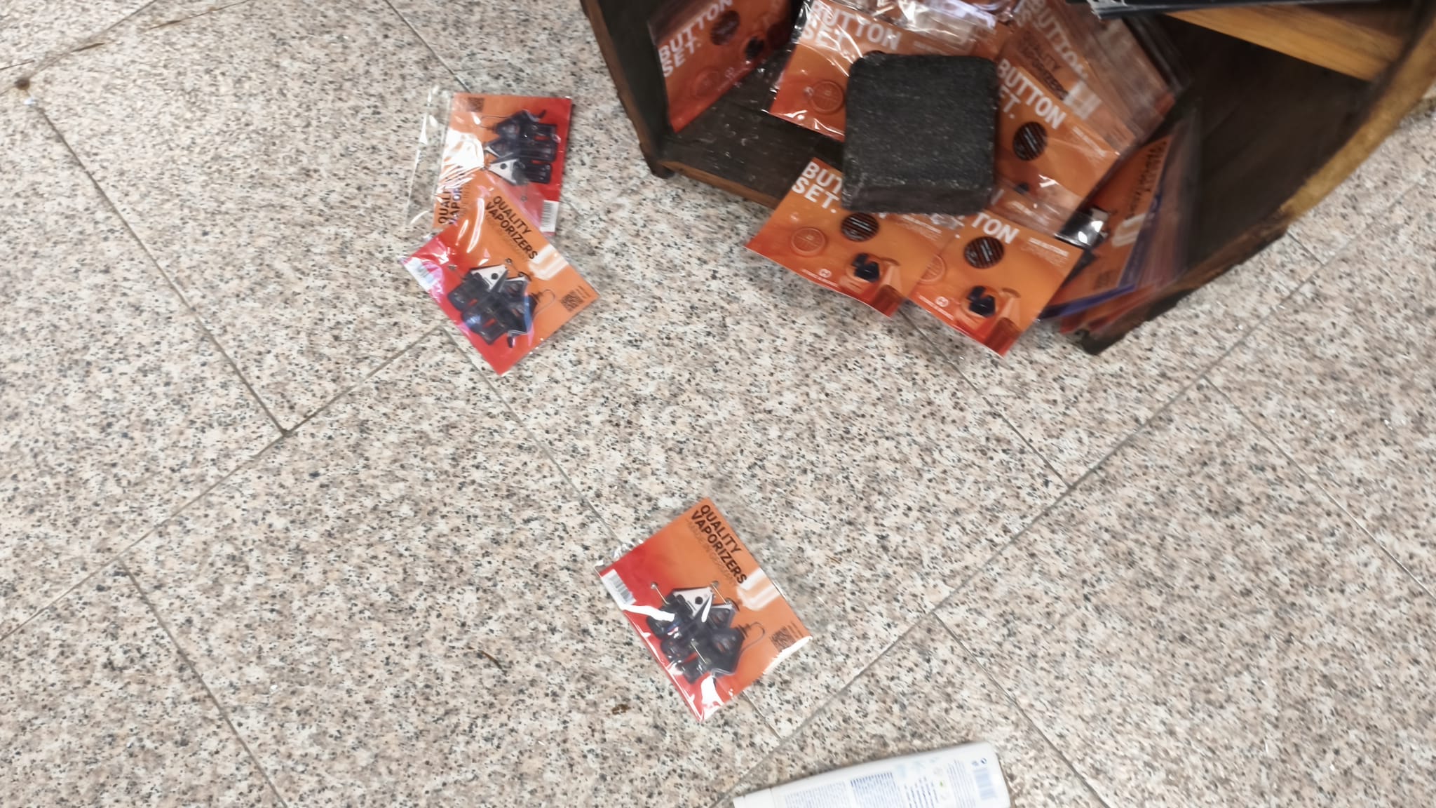 Estado de HerbaMeiga tras el segundo robo perpetrado en el local