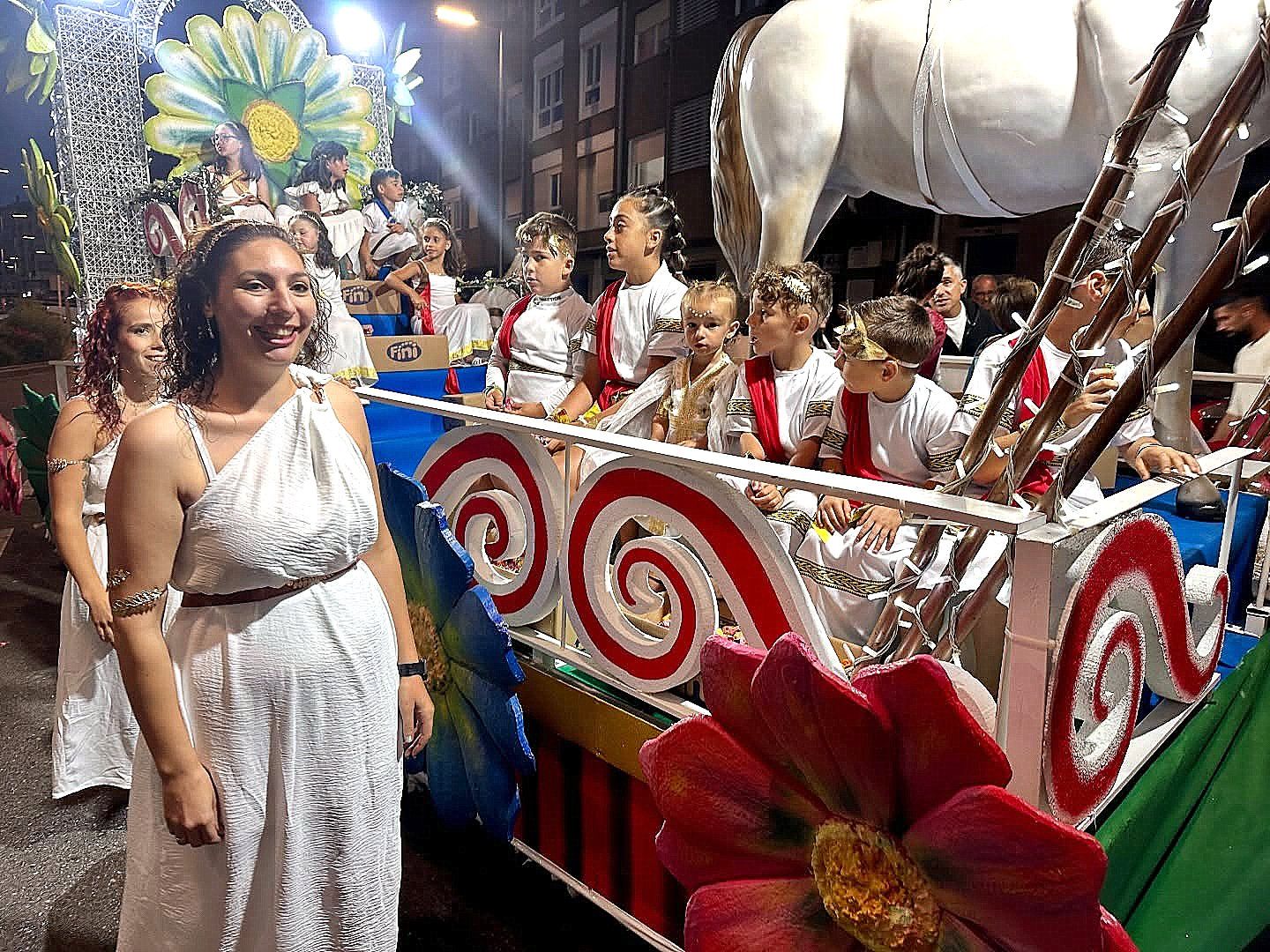 Con la Batalla de Flores comienzan las Festas do Carme de Marín Con la Batalla de Flores comienzan las Festas do Carme de Marín