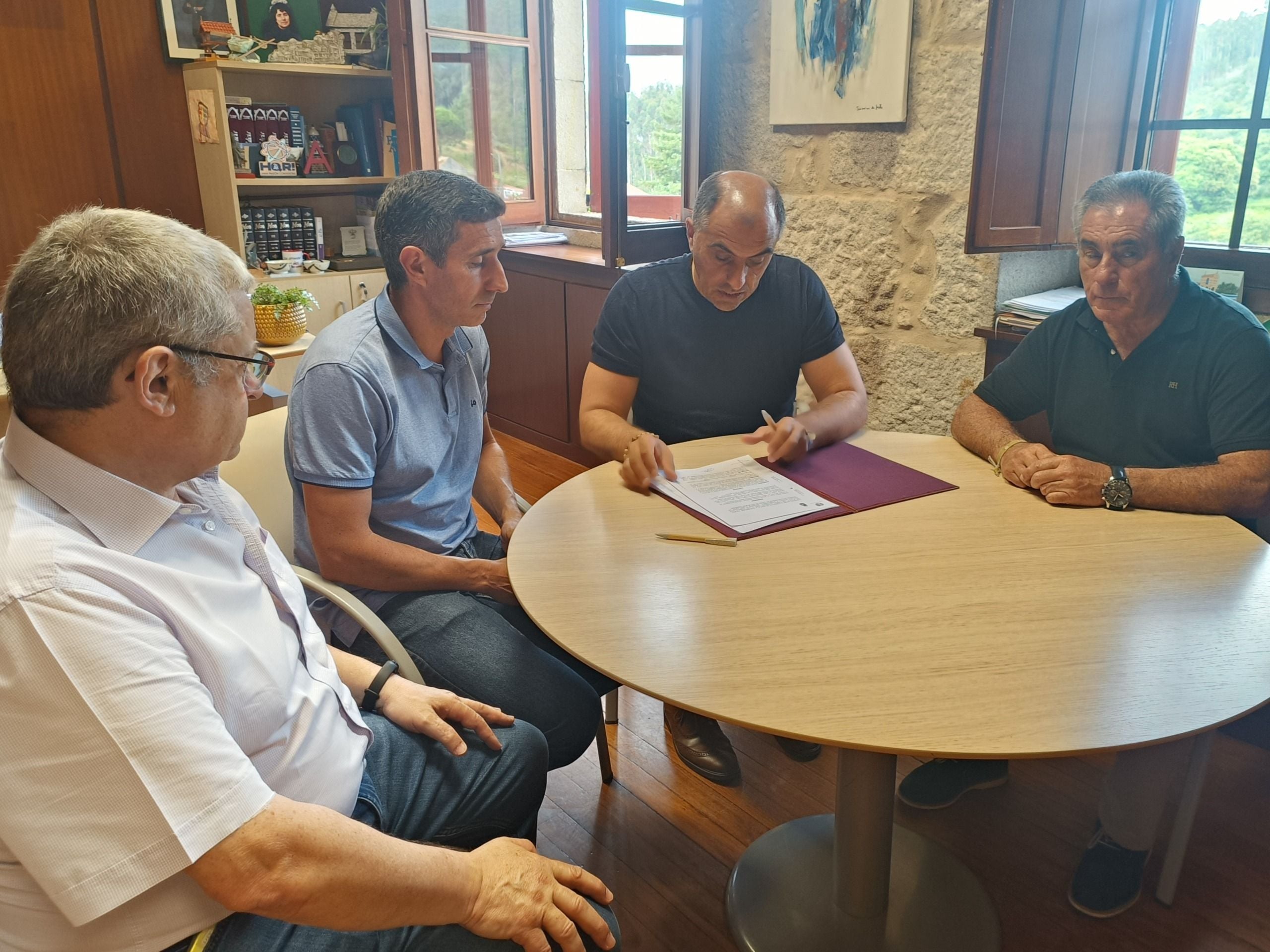 Ángel Moldes y José Manuel Balboa firman el convenio