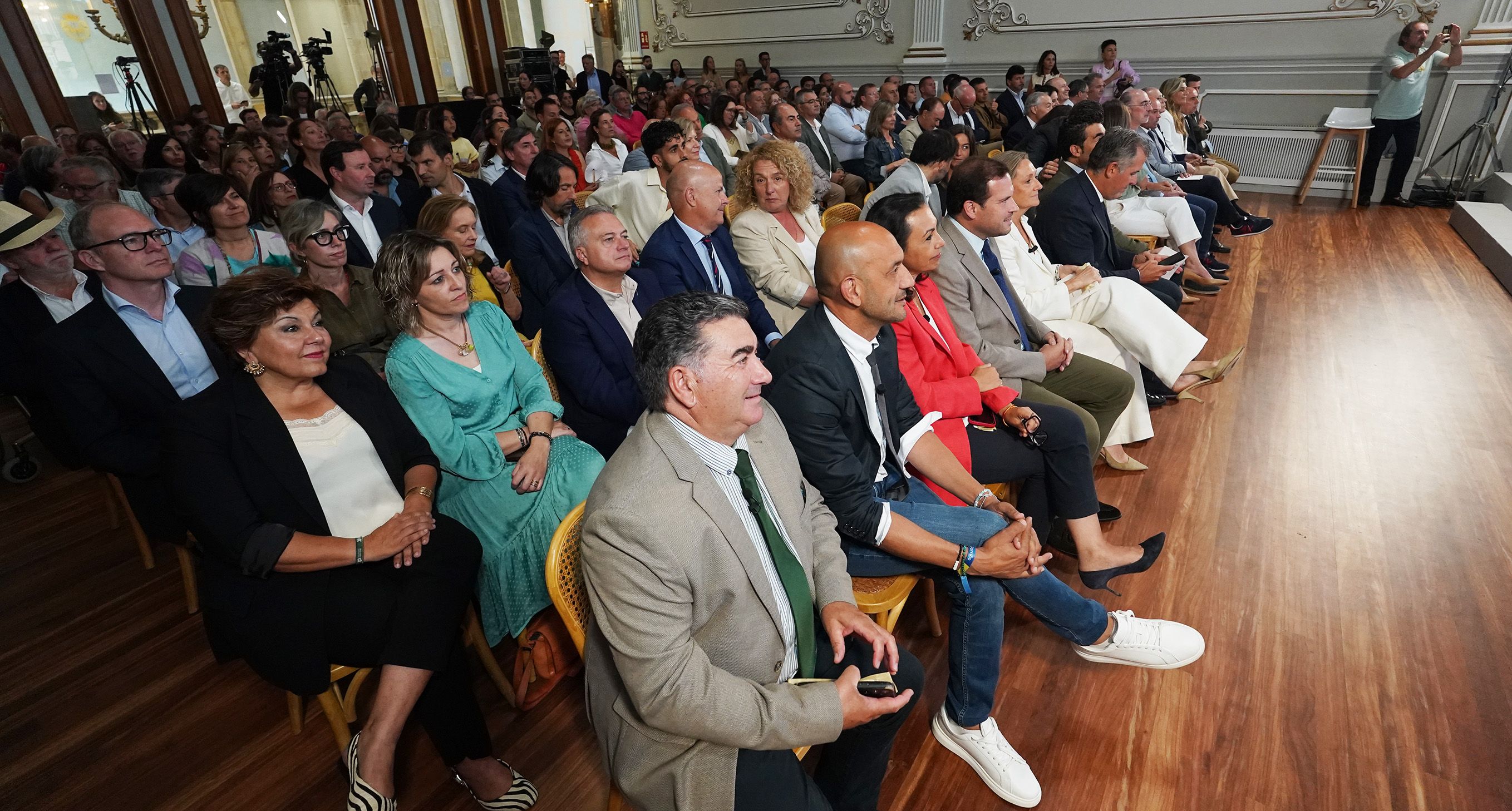 Celebración de los tres años de gobierno de Luis López en la Deputación