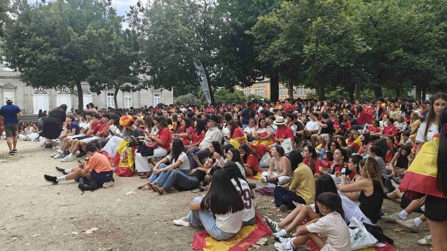 Público na Alameda para ver a semifinal do Mundial