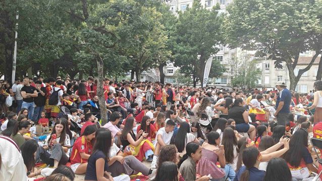 Público para ver o partido entre España e Francia