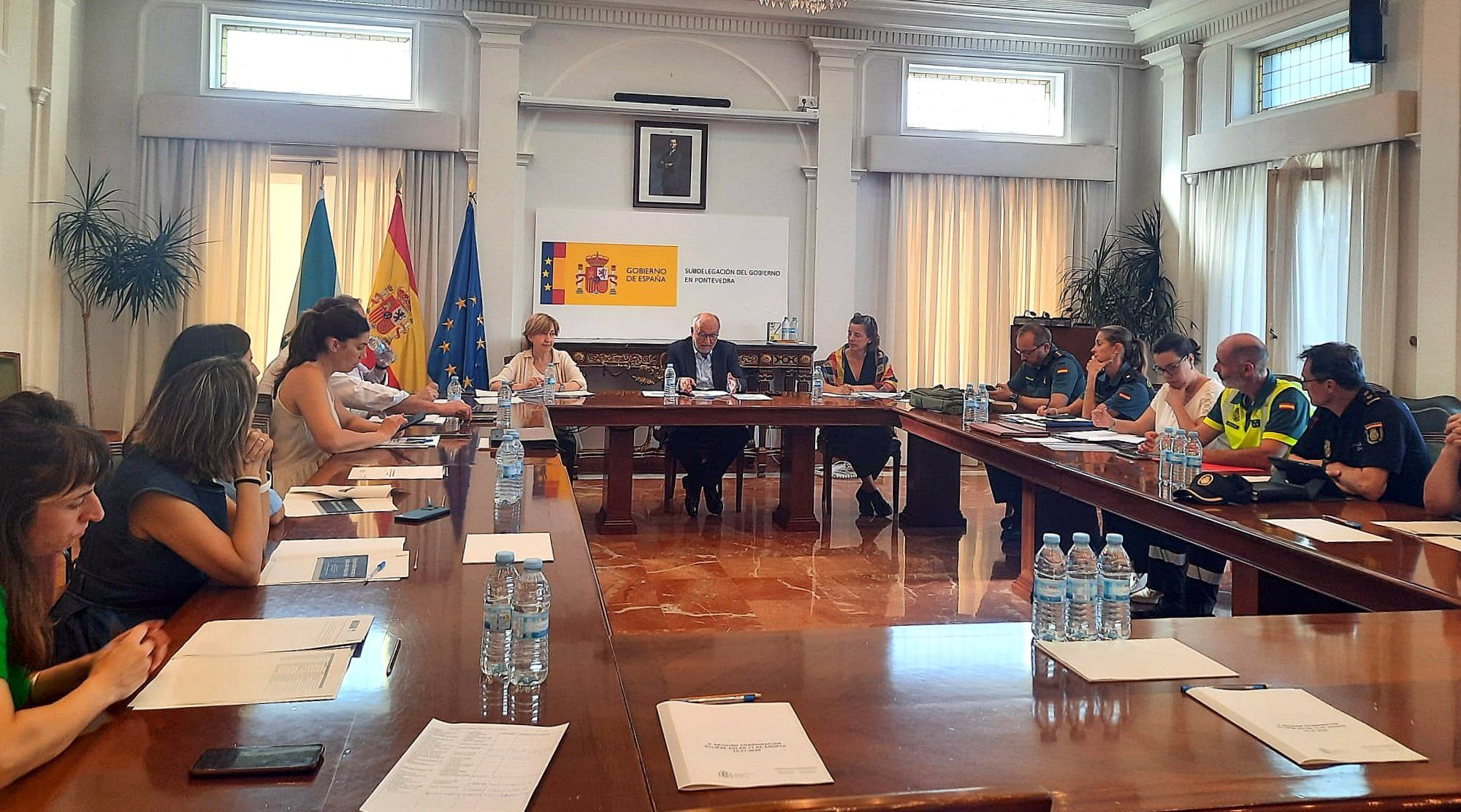 Abel Losada presidiu a reunión para planificar as medidas de seguridade relacionadas coa eclipse solar