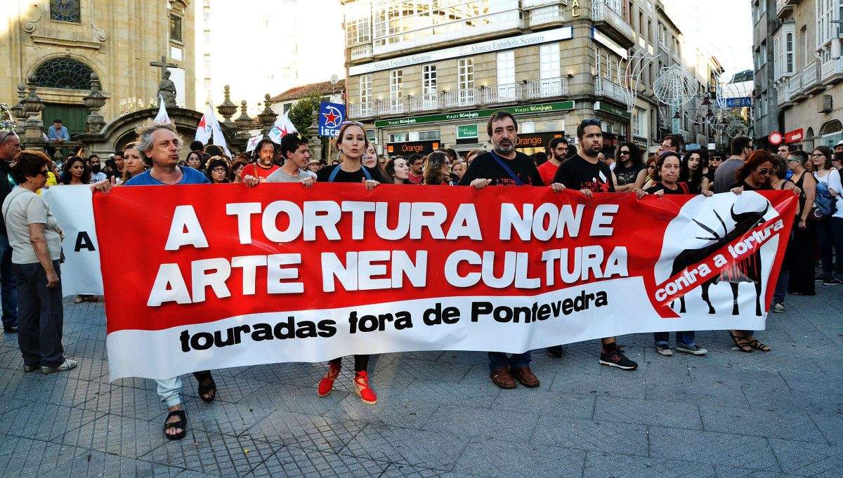 Manifestación Touradas fóra de Pontevedra 2015