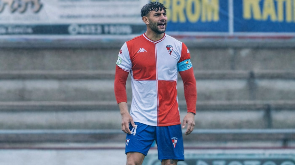 Carlos Pacheco, xogador do Arosa
