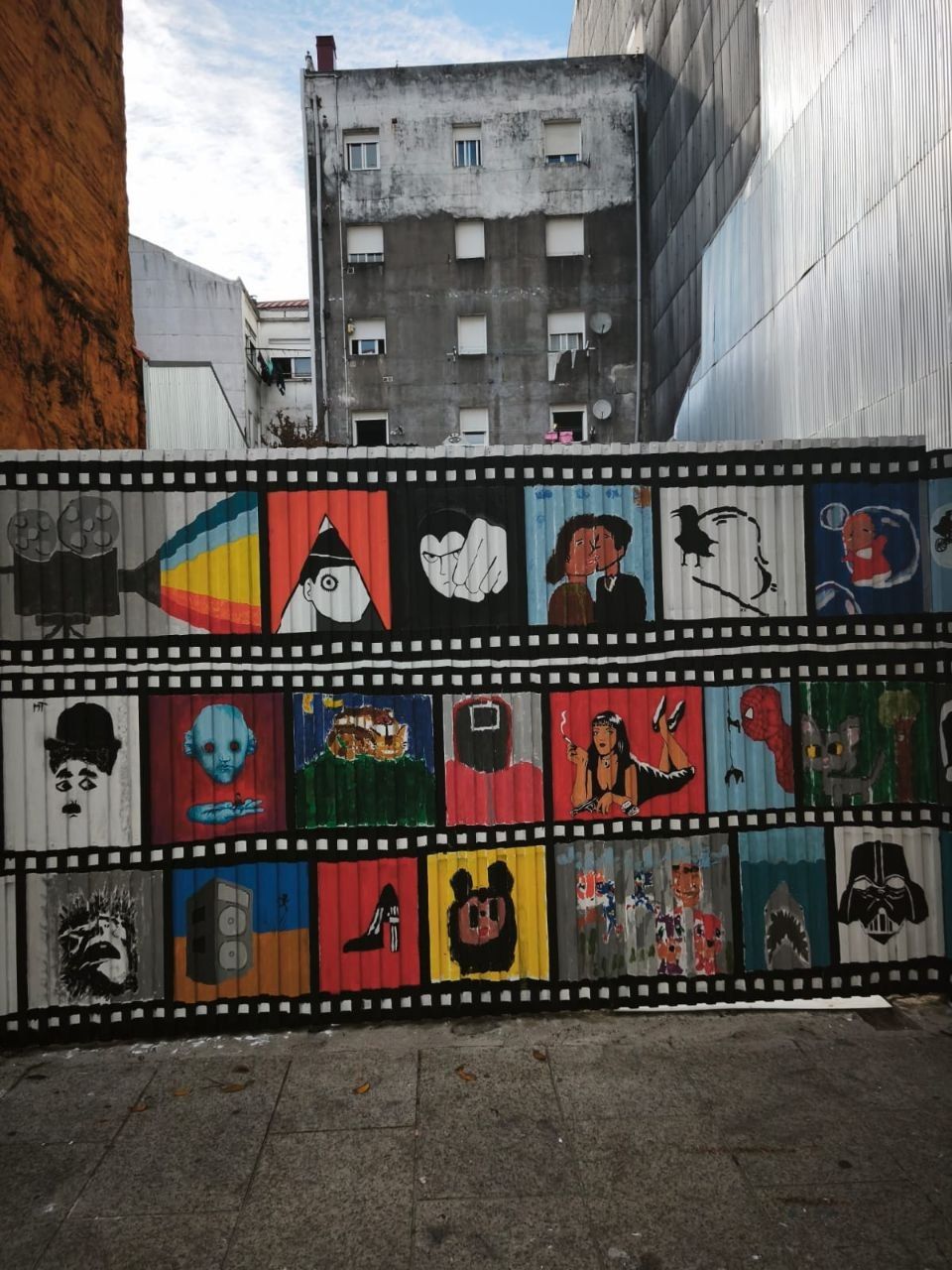 Mural colaborativo do Cineclube Ádega