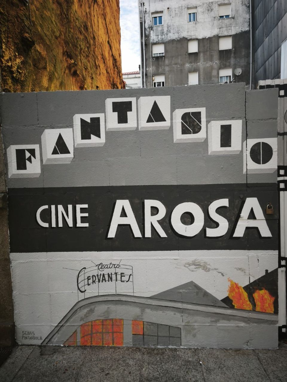 Mural colaborativo do Cineclube Ádega