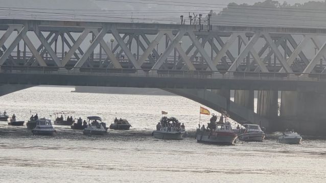 Procesión marítima en Ponte Sampaio Procesión marítima en Ponte Sampaio