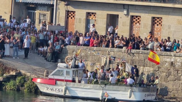 Procesión marítima en Ponte Sampaio Procesión marítima en Ponte Sampaio