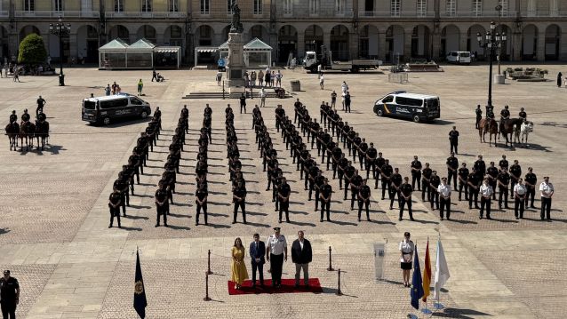 Presentación de los policías nacionales en prácticas Presentación de los policías nacionales en prácticas