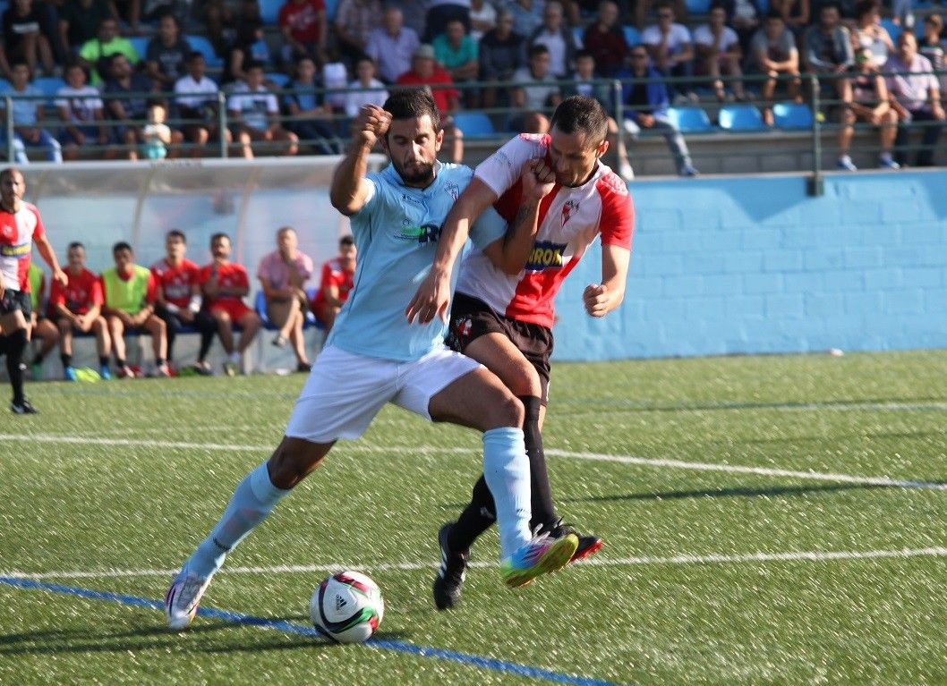 Partido amigable entre Arosa e Villalonga en Corón