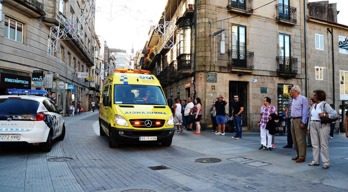 Ambulancia polo centro de Pontevedra