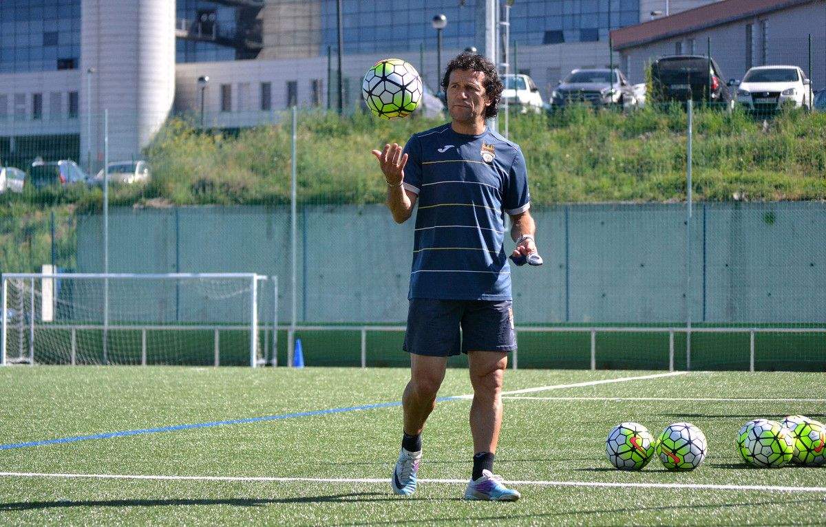 Luisito en un entrenamiento en Príncipe Felipe Luisito en un entrenamiento en Príncipe Felipe