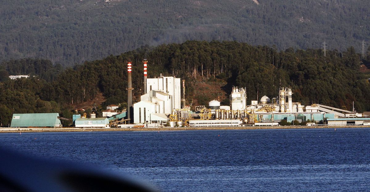Fábrica de ENCE na ría de Pontevedra