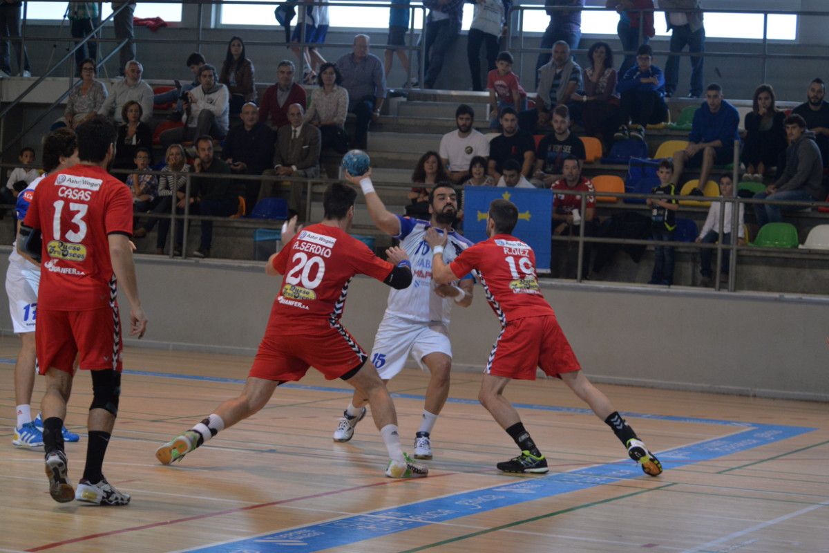 Partido de Copa do Rei entre Cisne e Juanfersa Gijón no CGTD