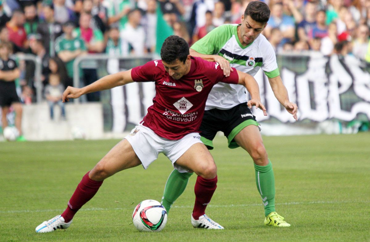 Partido entre Real Racing Club e Pontevedra en El Sardinero