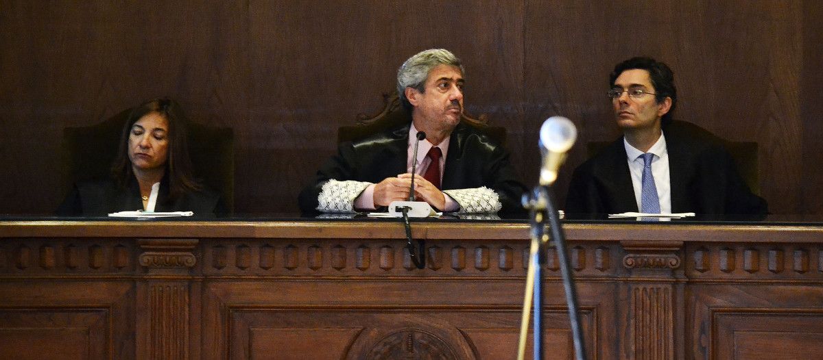 Juicio contra Venancio V.T., acusado de agredir a tres mujeres en Barro durante un permiso penitenciario, al que no acudió 