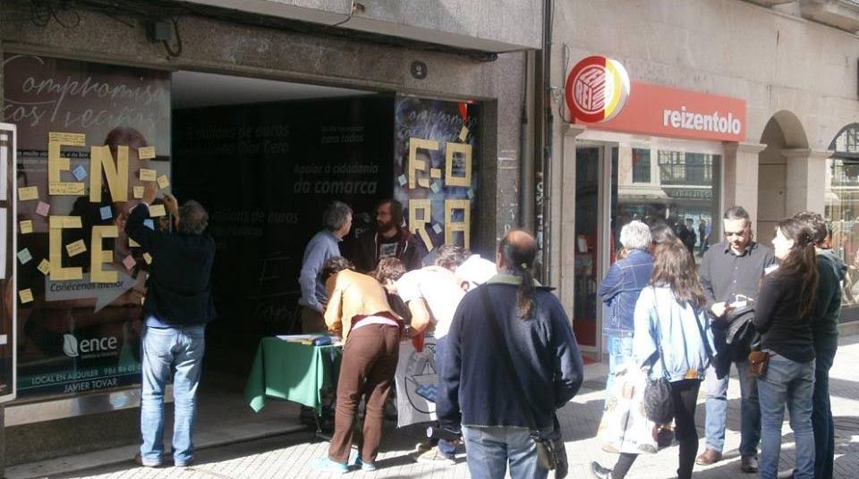 Campaña de APDR contra la permanencia de ENCE en Lourizán