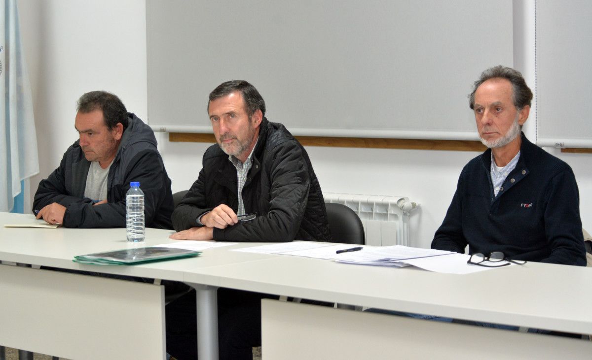 Pleno municipal en Barro