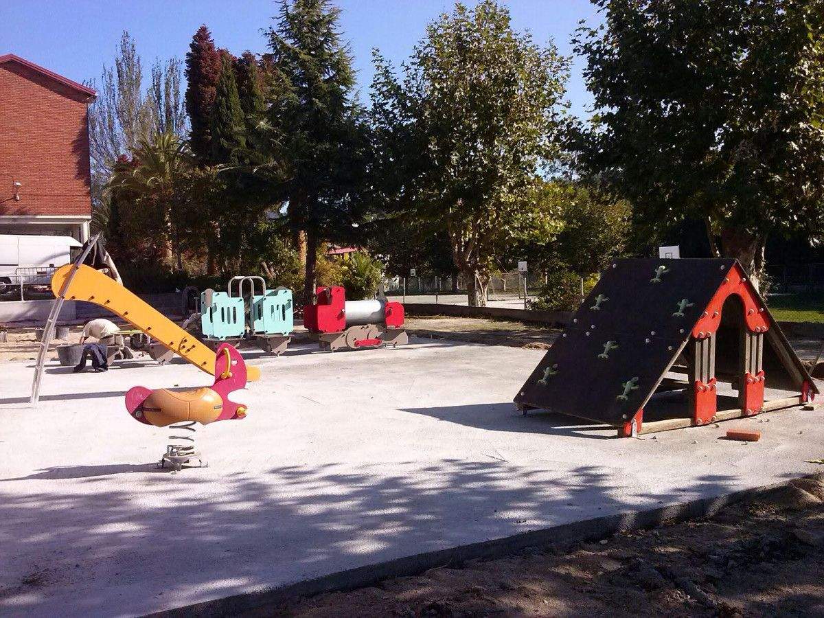 Obras no patio de Infantil do colexio de Seixo
