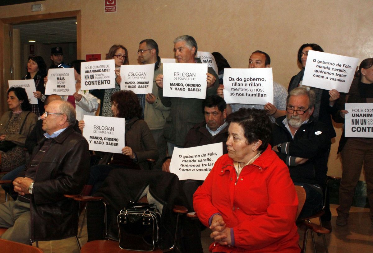 Protesta vecinal durante el Pleno de Vilagarcía