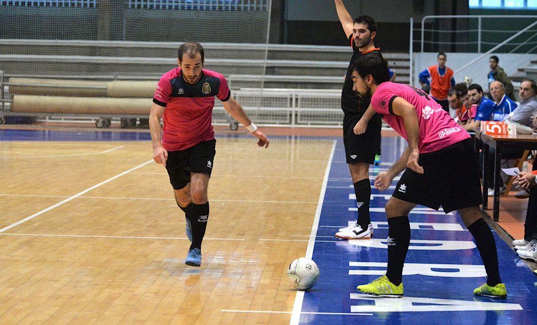 Partido del Leis en el Pabellón Municipal de los Deportes