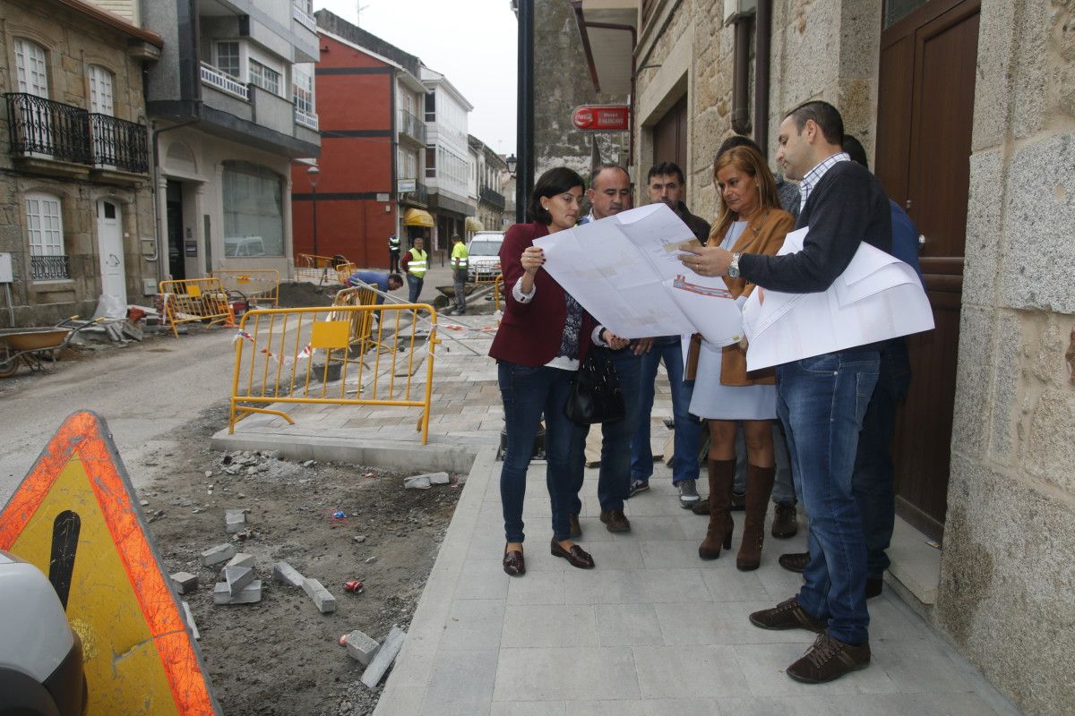 Visita de Carmela Silva al Concello de Cuntis