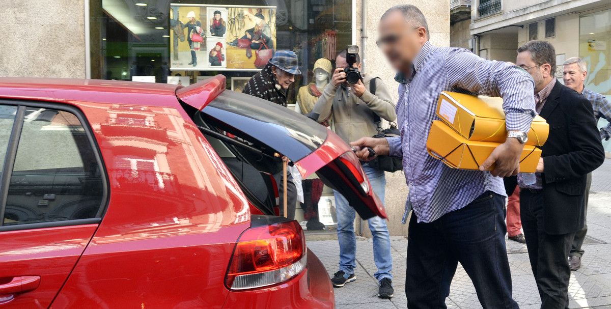 Agentes de Aduanas en el Concello en busca de contratos de Aquagest