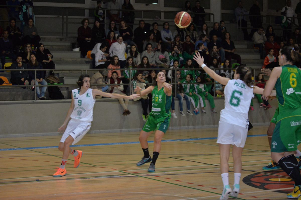 Partido entre Arxil e Universidad Oviedo no CGTD