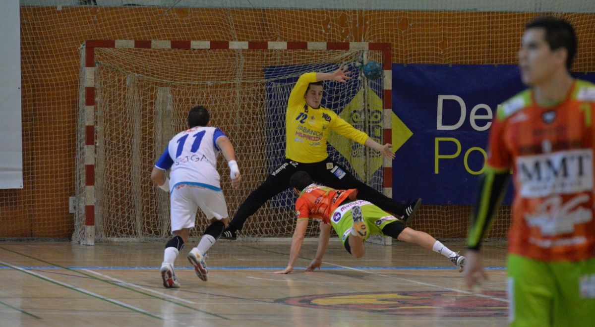 Pablo Galán nun momento do partido entre Cisne e MMT Zamora no CGTD