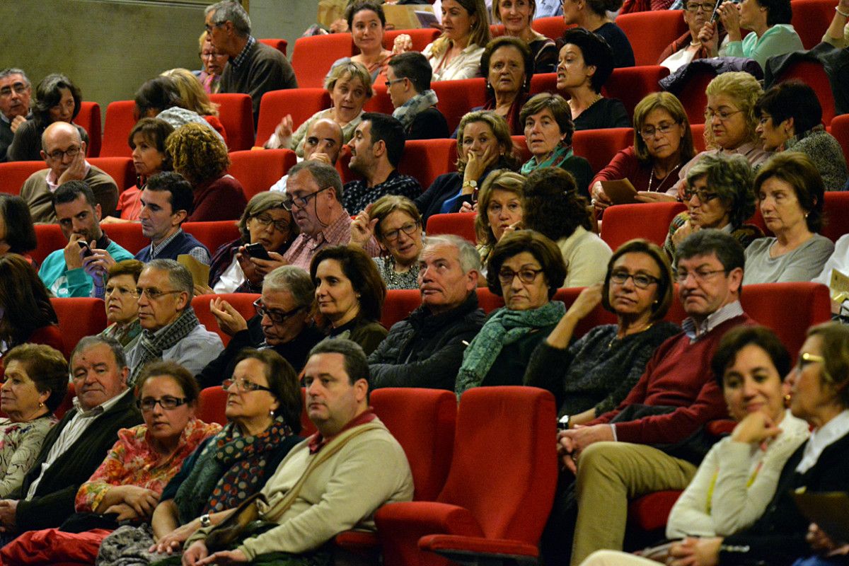 Público asistente a 'El estanque dorado' en el Pazo da Cultura