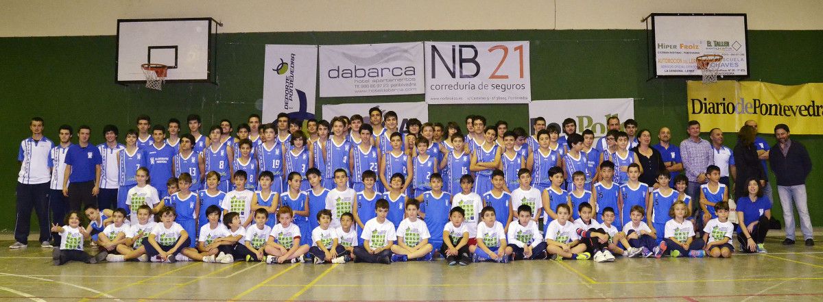 Presentación de los equipos del Club Baloncesto Estudiantes Pontevedra